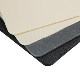 PPシートのポリプロピレンの泡のロールスロイス プラスチック板0.3mm熱絶縁材