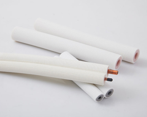 1/4" - 5/8" 絶縁銅コイルラインセット HVAC冷却剤のためのシームレスパイプチューブ ホワイト絶縁PE泡