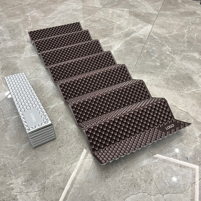高品質 キャンプ用 スリーピングマット 環境に優しい 軽量 PE 折りたたむ泡マット