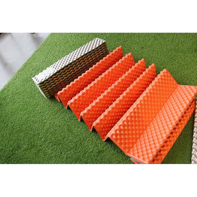 耐久 性 の XPE 泡 の 座席 枕 軽量 で 防水 で キャンプ の 冒険 に ぴったり