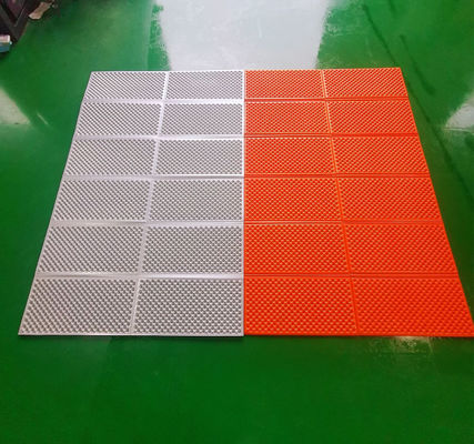 耐久 性 の XPE 泡 の 座席 枕 軽量 で 防水 で キャンプ の 冒険 に ぴったり