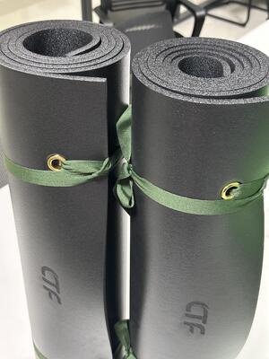 軽量 防水 快適 キャンプ用 エアマットレス 柔らかいパッド 調整可能な肩帯付き 持ち運び可能なエアパッド 屋外ハイキング バックパック 旅行活動