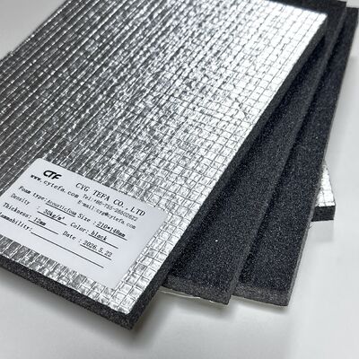 半オープンセルPO泡 黒色 音響隔熱シート アルミホイルと自己粘着ベースでラミネート 効果的ノイズ削減 熱隔離 空気管システムおよび一般建築