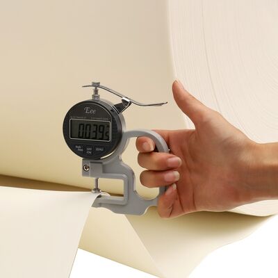 防水ショック吸収器 クロスリンク IXPP 高密度泡のクッション 環境に優しい保護用原材料 電子機器 ギフトボックスおよびあらゆる種類の製品パッケージングに使用するのに適しています